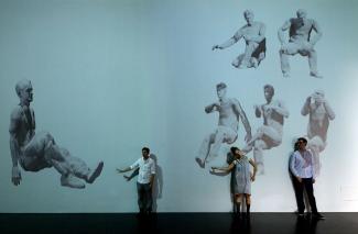 Hands have no tears to flow Fotos biennalepavilion_4_0190