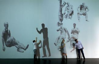 Hands have no tears to flow Fotos biennalepavilion_4_024